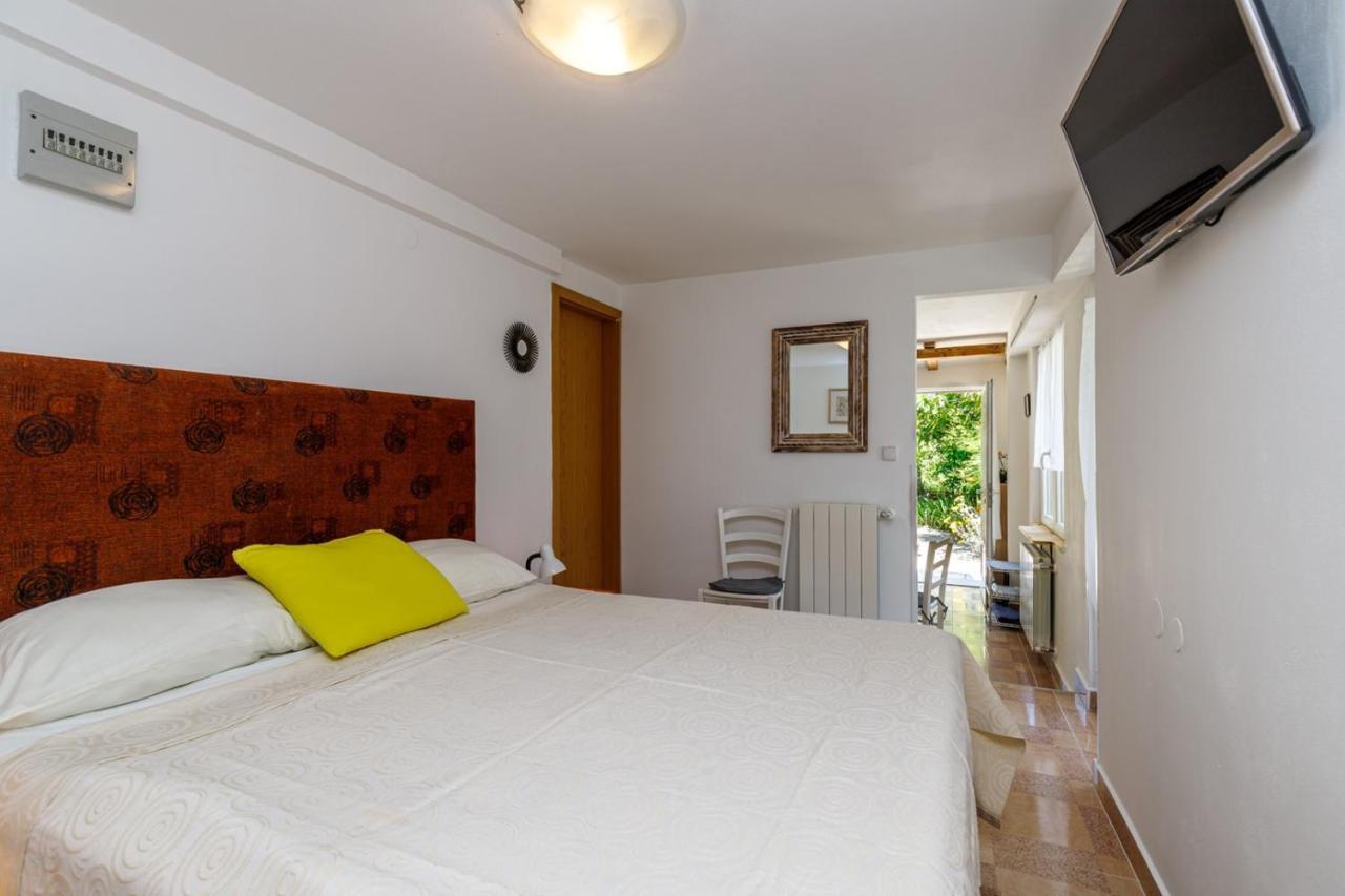 Apartments Vivijana Rabac Exterior photo