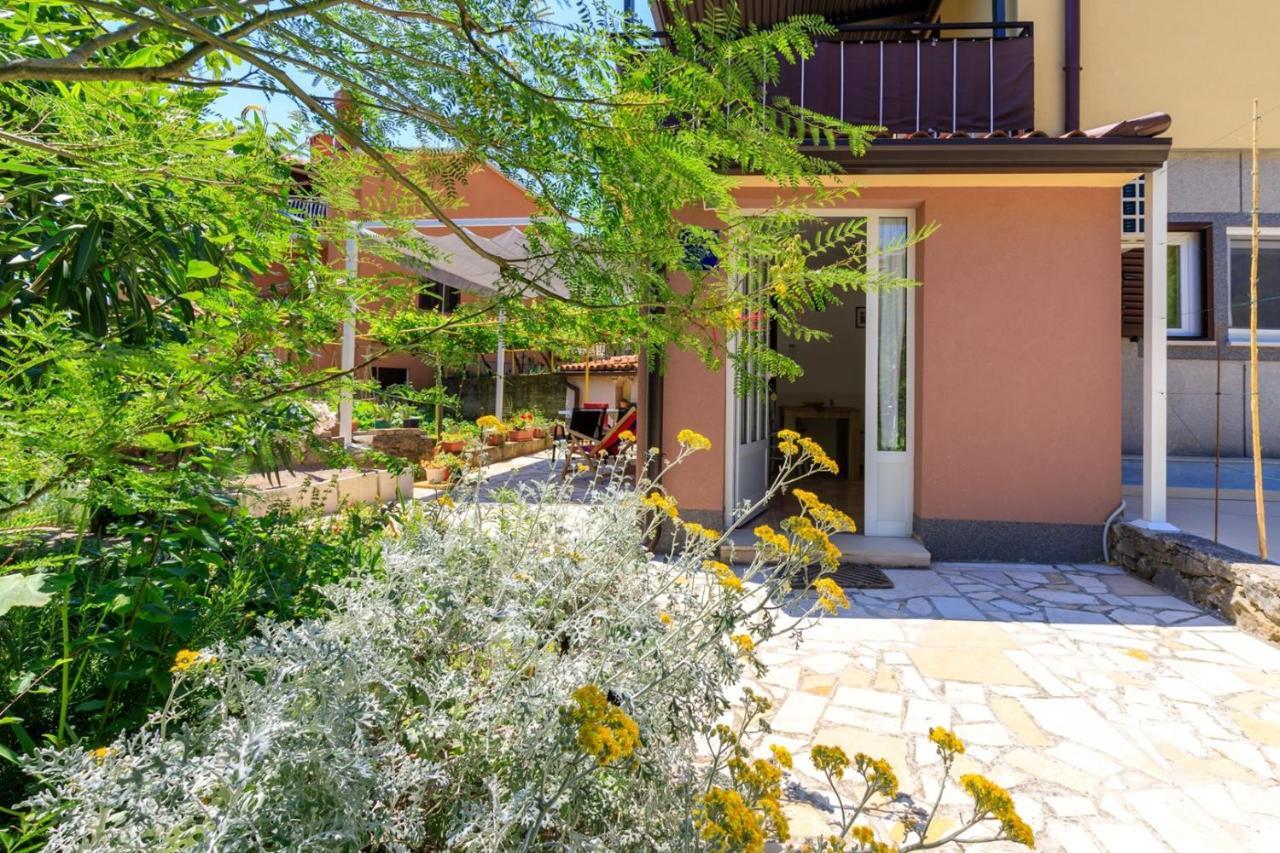 Apartments Vivijana Rabac Exterior photo