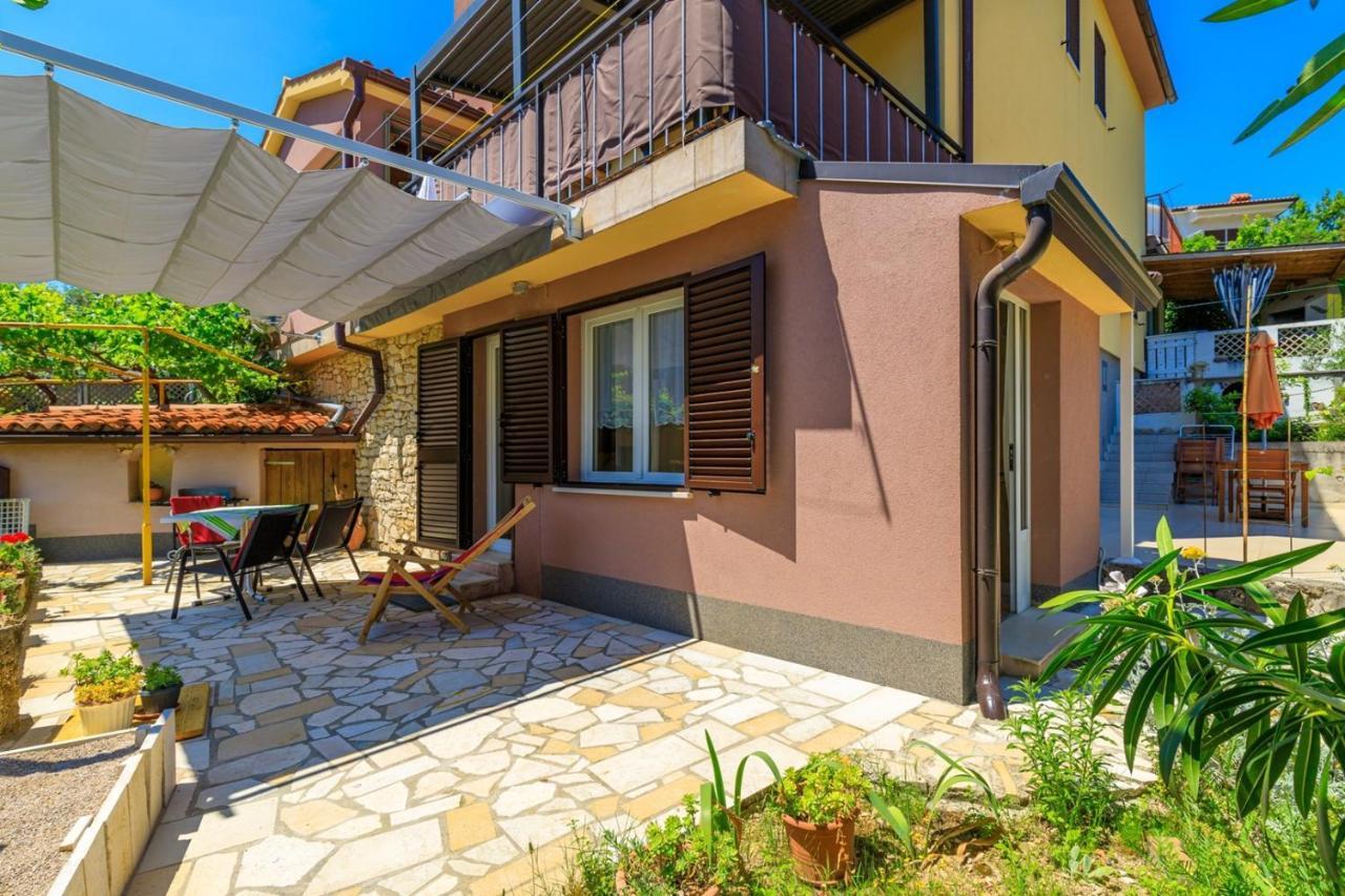 Apartments Vivijana Rabac Exterior photo